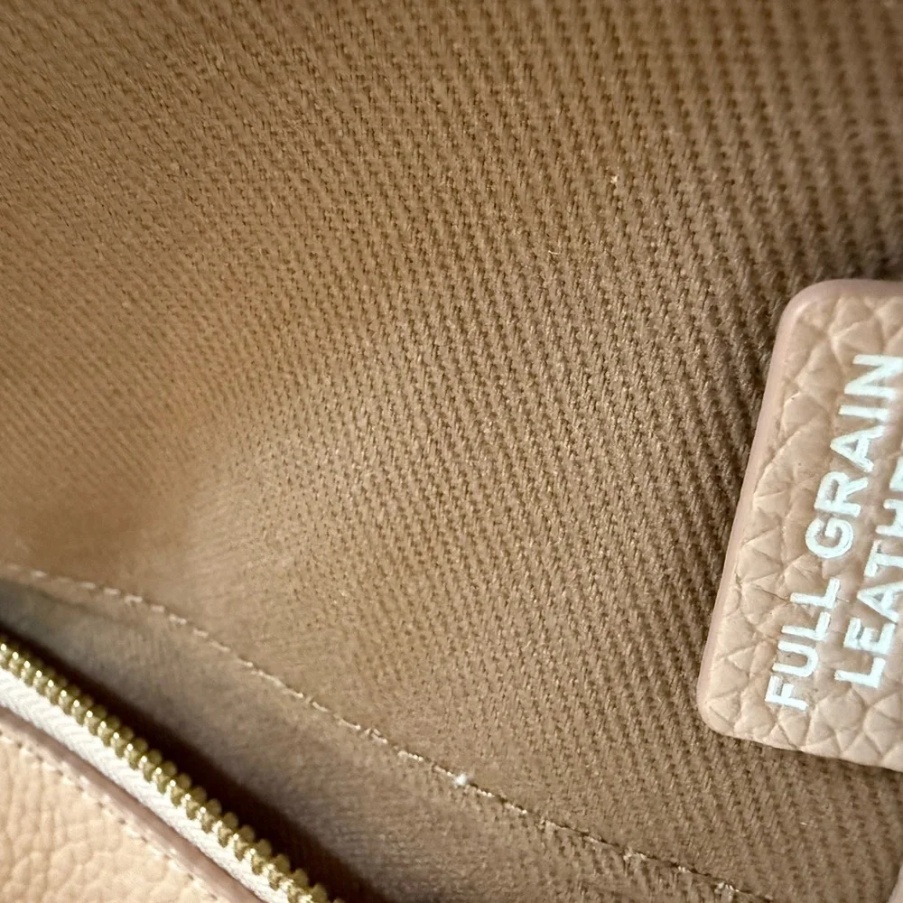 Marc Jacobs auth marc